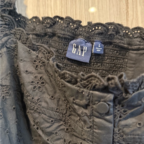 GAP Black Eyelet Puff Sleeve Mini Dress - Picture 3 of 4